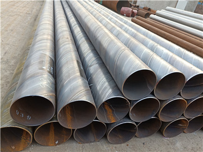 山东客户订的325预制直埋保温管的螺旋钢管已经到厂